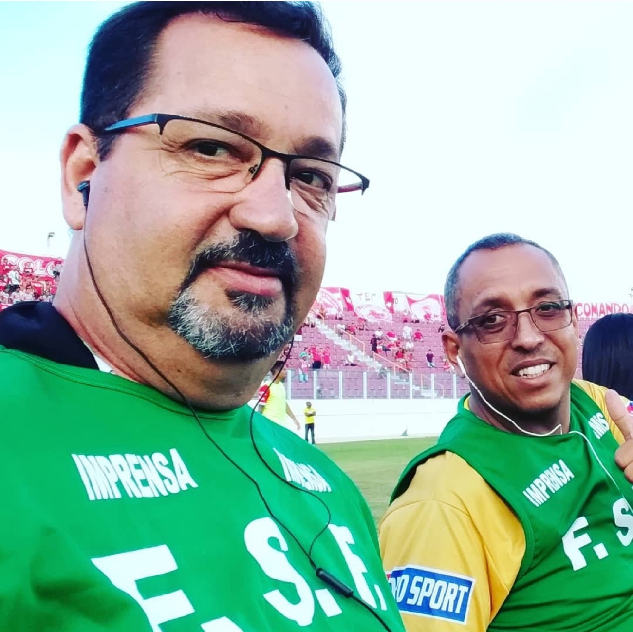 Jornalistas credenciados pela ACDS em cobertura de jogo